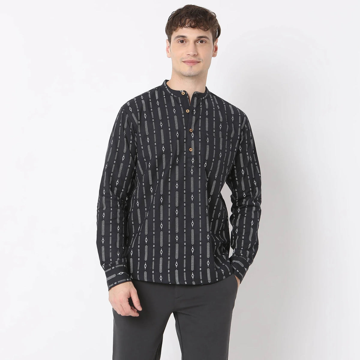 Ethnic Short Length Mandarin Collar Printed Kurta Shirt enriched with Flex Linen